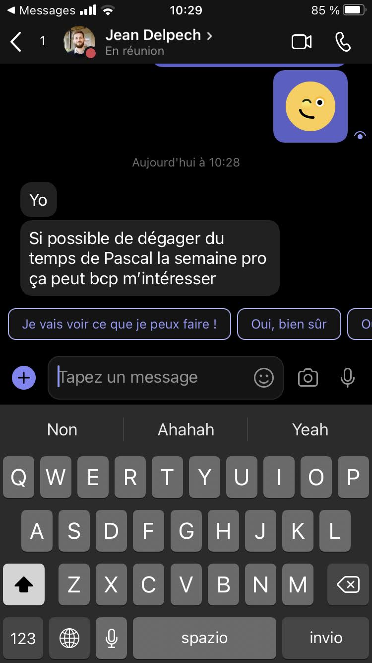 Capture d’écran d’une conversation Messenger avec un contact nommé Jean Delpech.
